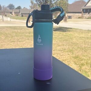 Ombre Blue-Purple Stainless Water Bottle with Carry Strap